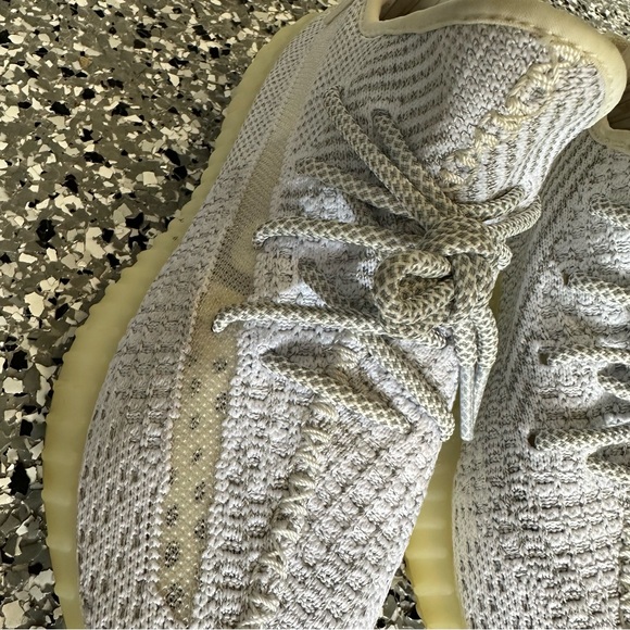 Yeezy Boost 350 V2 Reflective - Picture 7 of 10